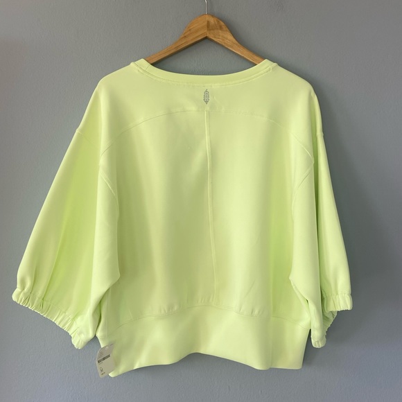 🛑SOLD Free People Movement Lead the Pack Layering Top in Lime Green Medium NWT - Picture 8 of 9
